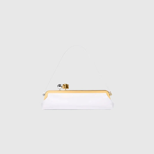 [hero-white-cream]	[hero-crema-blanca]	[hero-creme-branco]	[hero-weiss-und-creme]																					